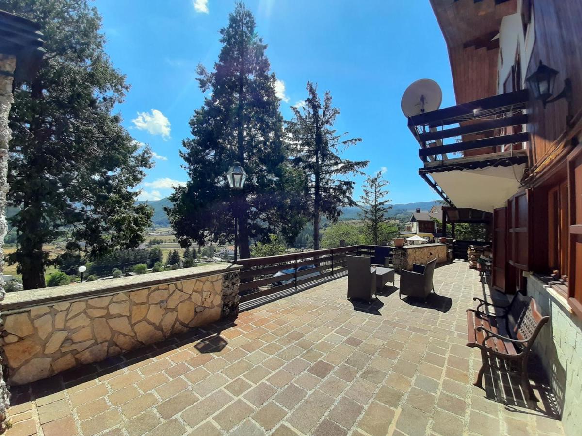 פסקאסרולי Hotel Orso Bianco מראה חיצוני תמונה