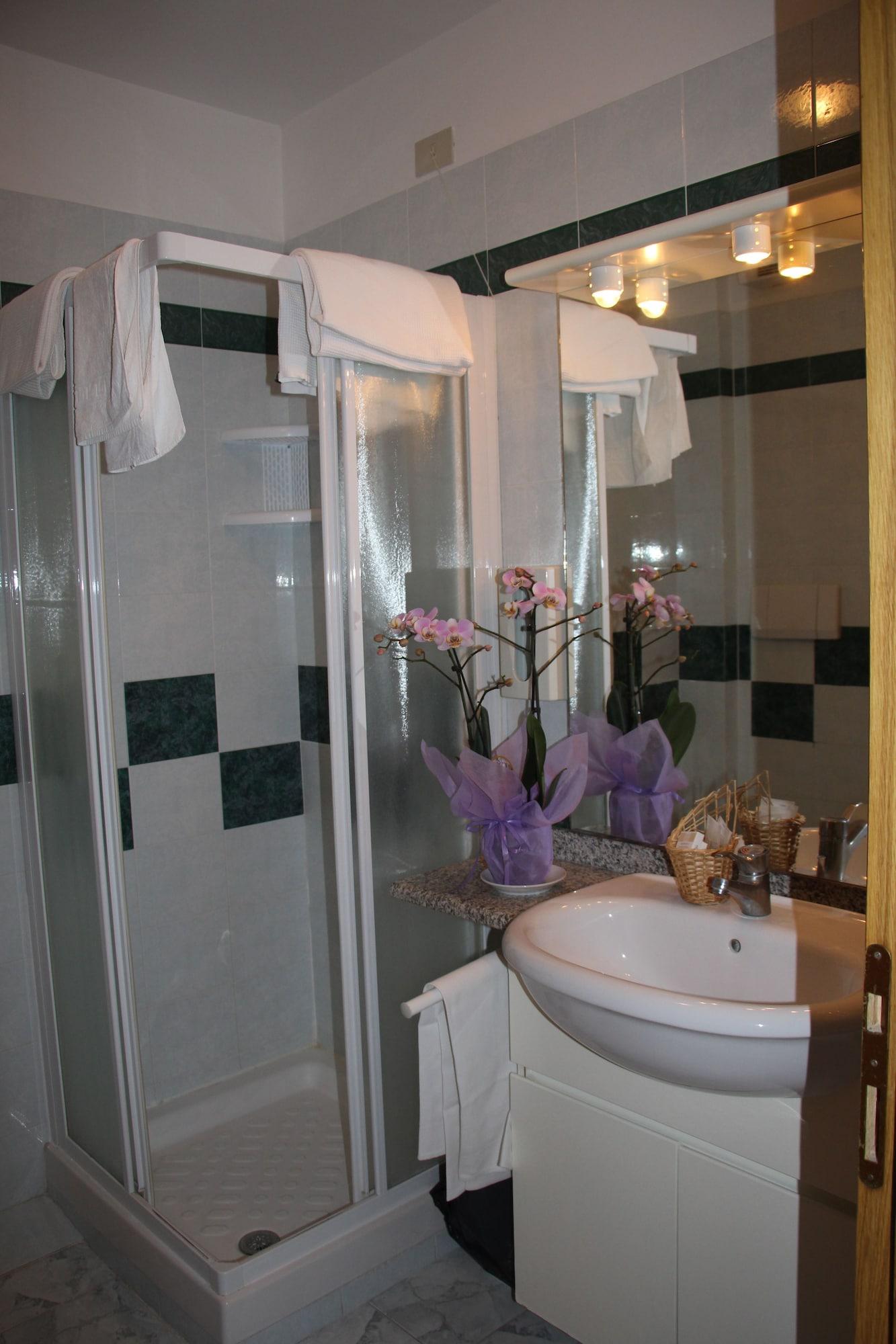 פסקאסרולי Hotel Orso Bianco מראה חיצוני תמונה