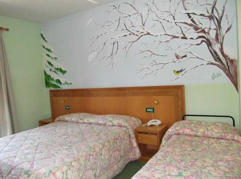 פסקאסרולי Hotel Orso Bianco מראה חיצוני תמונה