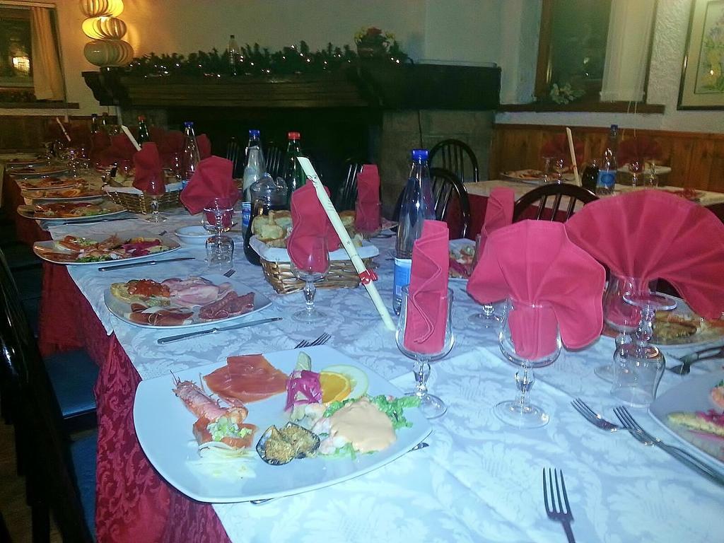 פסקאסרולי Hotel Orso Bianco מראה חיצוני תמונה