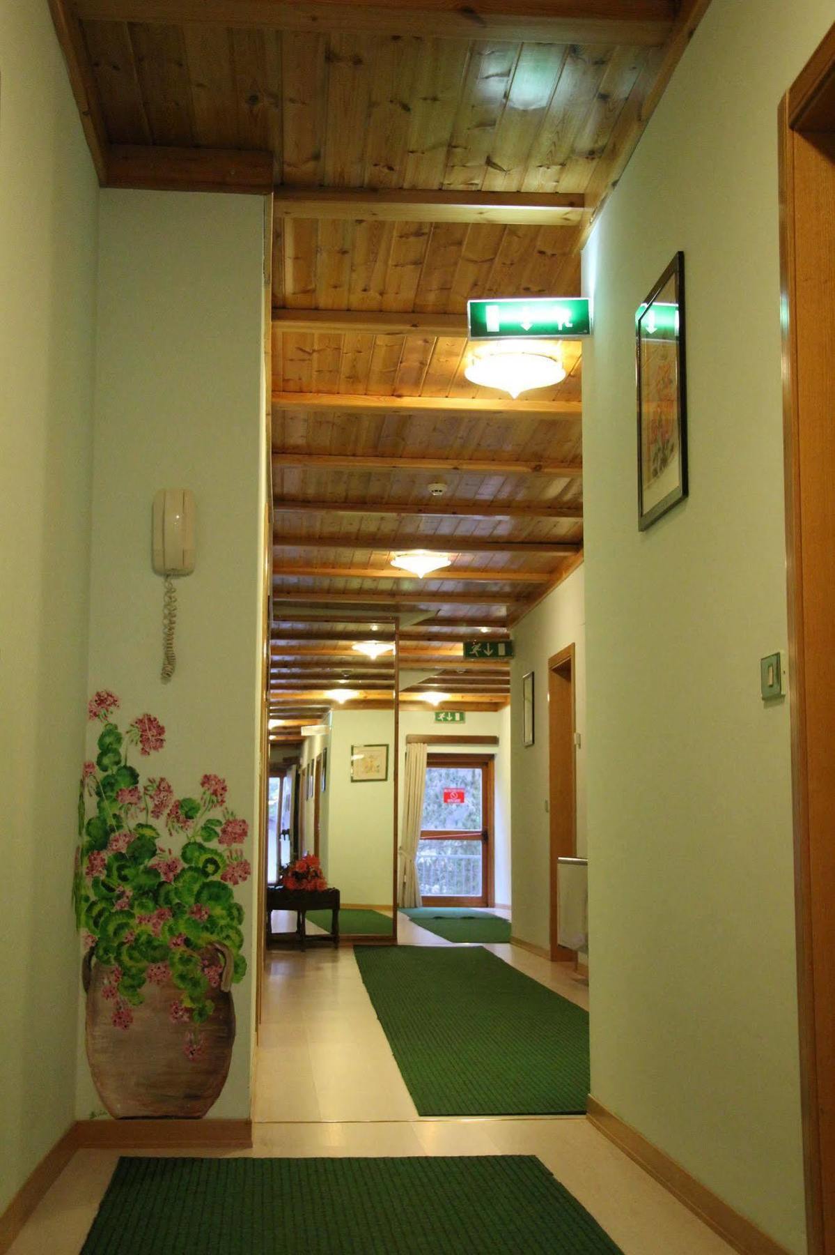 פסקאסרולי Hotel Orso Bianco מראה חיצוני תמונה